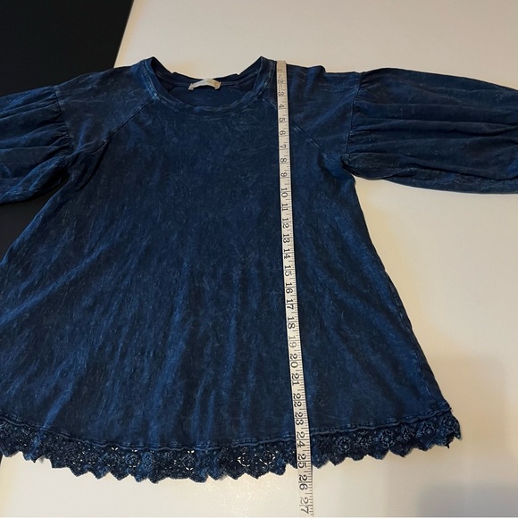Altar’d State baloon sleeve crochet Hem Top, acid wash denim blue, size S - Picture 7 of 9